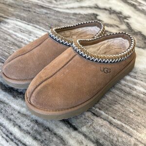 Ugg Tasman slippers